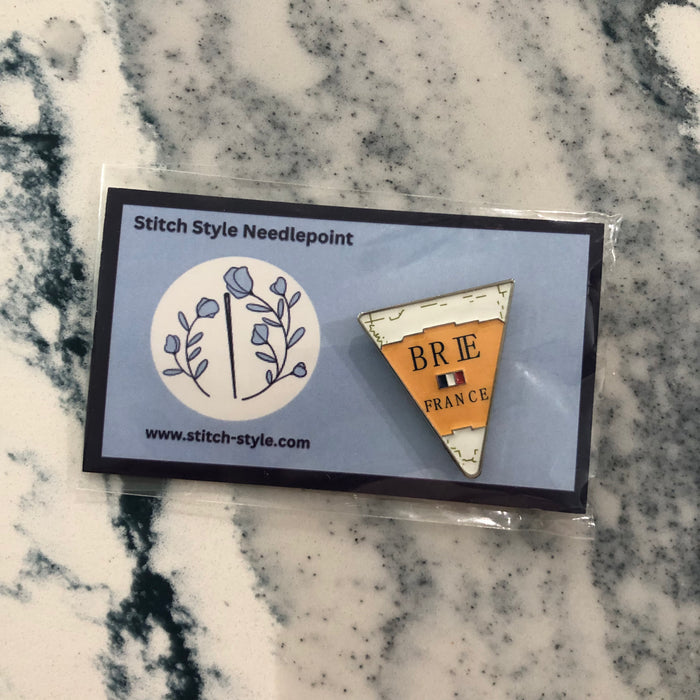 Brie Needle Minder