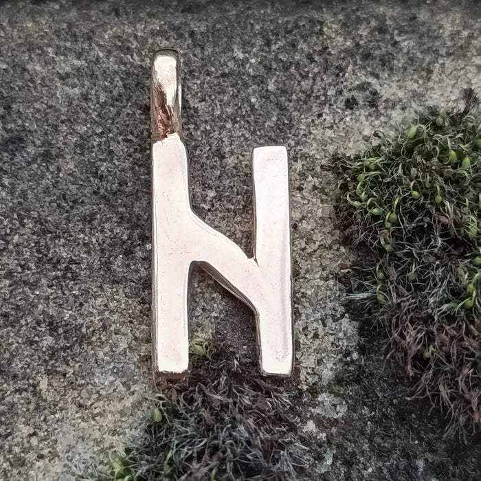 Hagalaz (H)