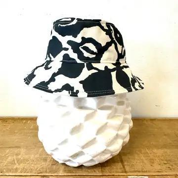 S/M / Light Worn Black Vine