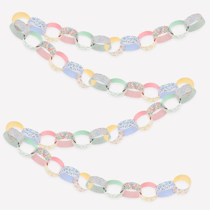 Liberty Scalloped Paper Chains