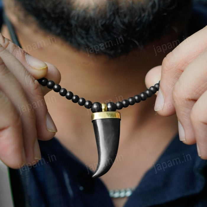 Single Teeth Karungali Necklace – Natural Ebony Wood